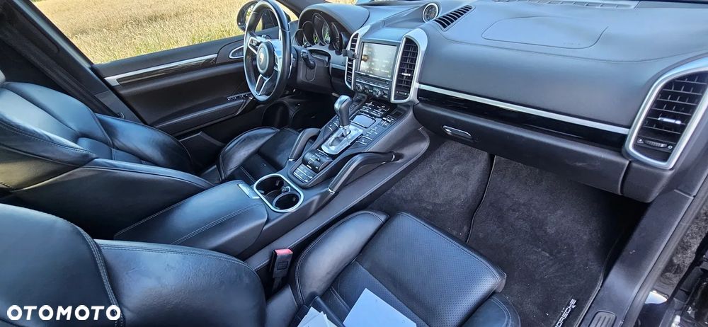 Porsche Cayenne - 29