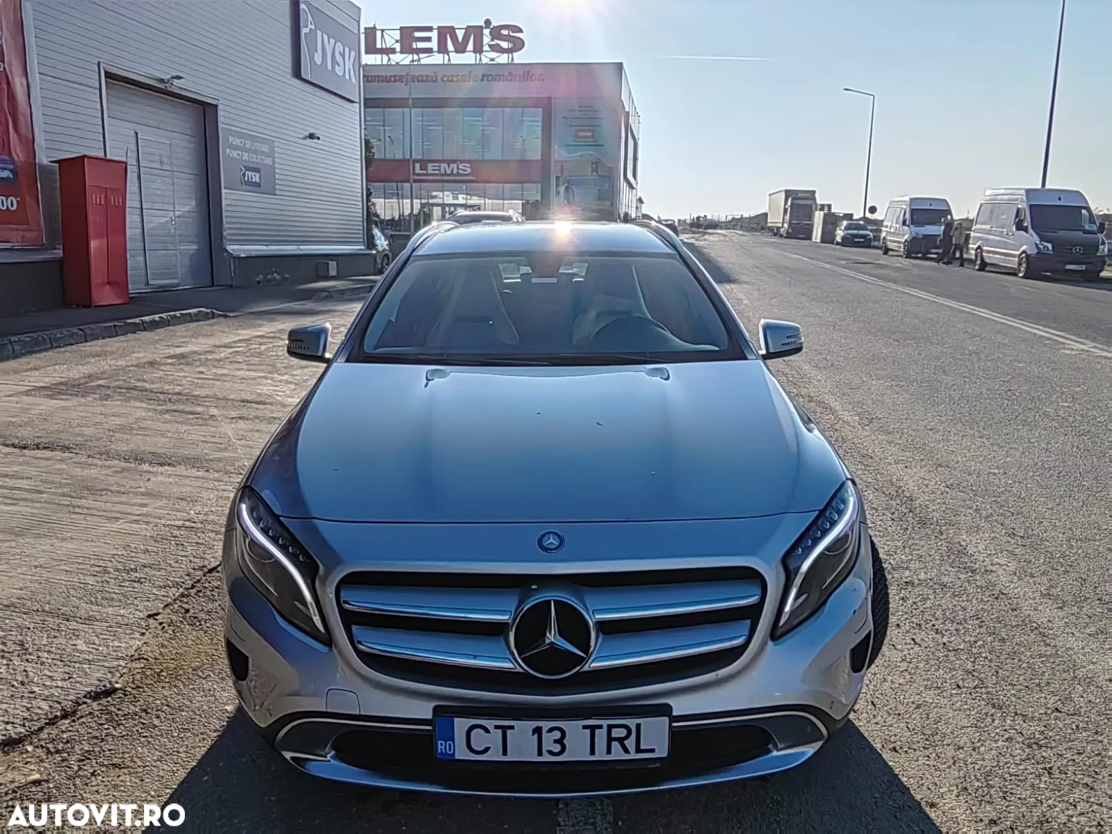 Mercedes-Benz GLA - 4