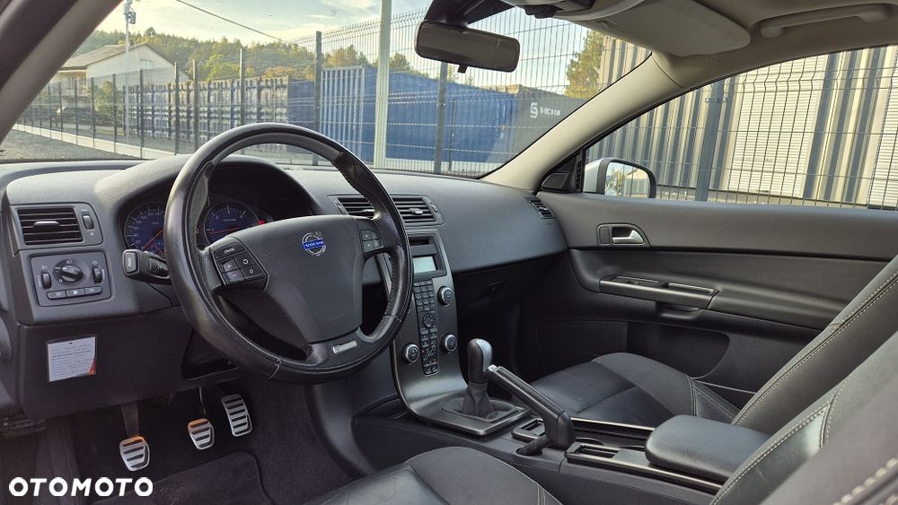Volvo C30 D4 R-Design - 7