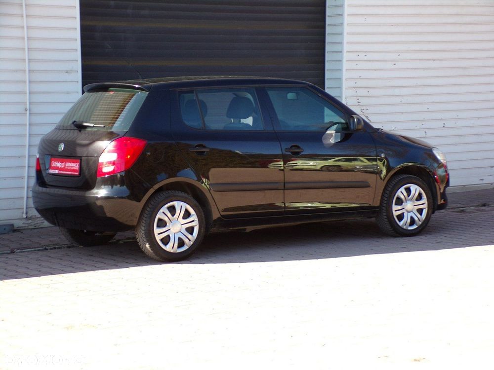 Skoda Fabia - 8