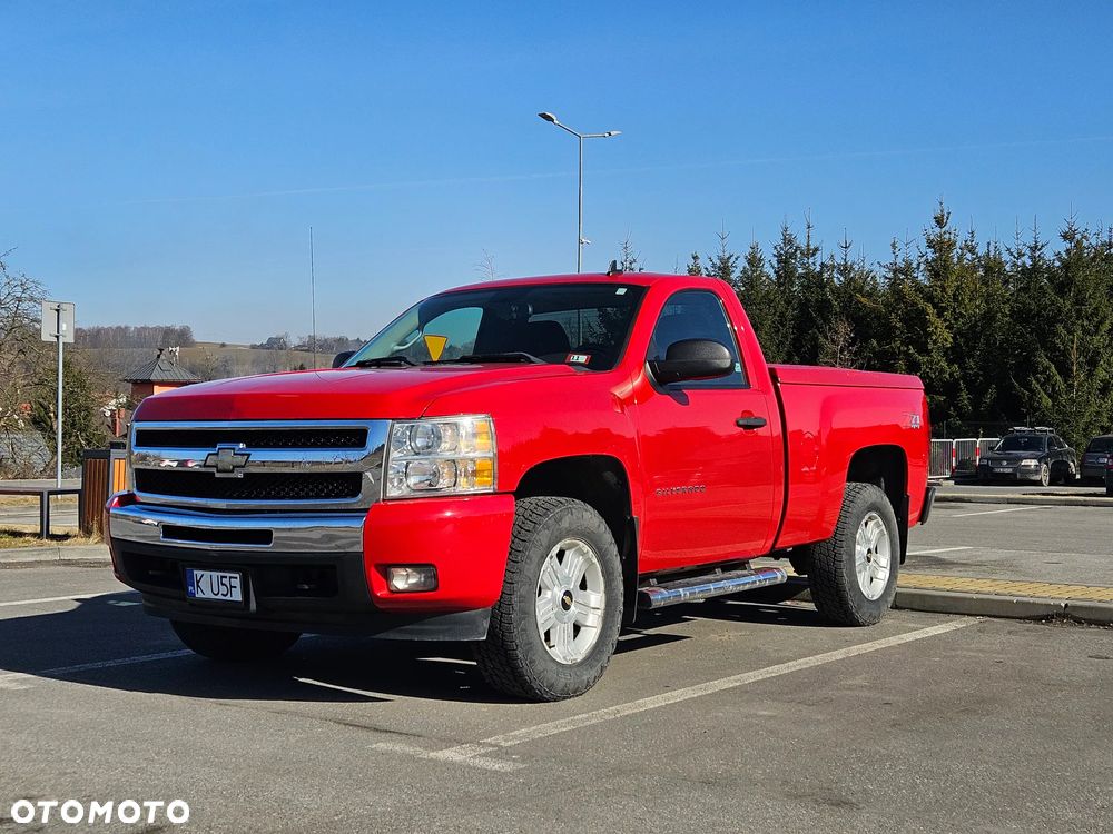 Chevrolet Silverado - 2