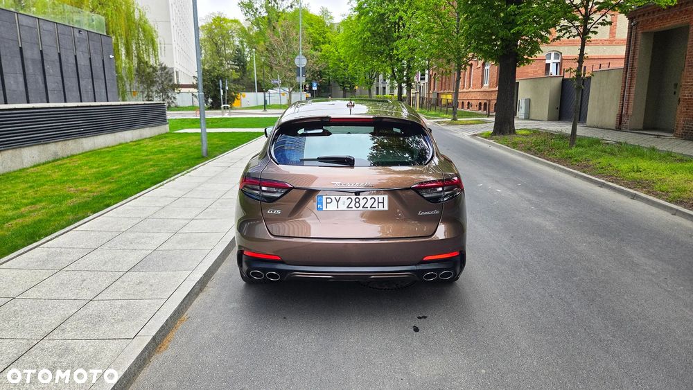 Maserati Levante GTS - 13