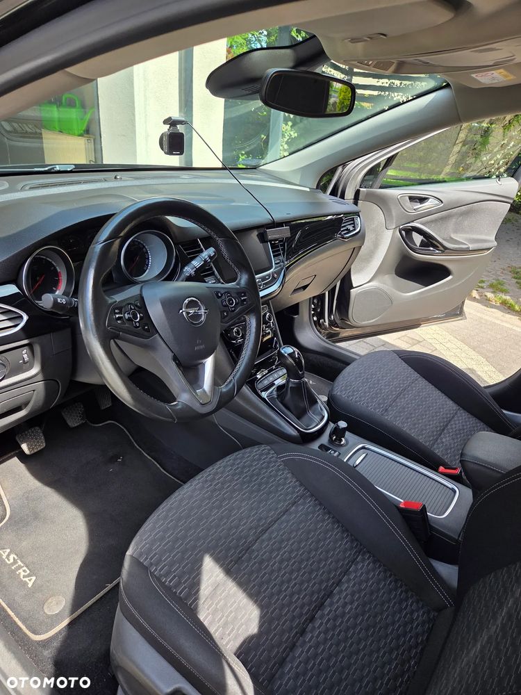 Opel Astra 1.4 T Elite - 25