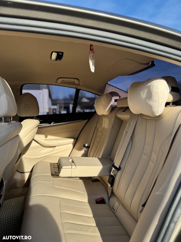BMW Seria 5 520i Aut. - 6