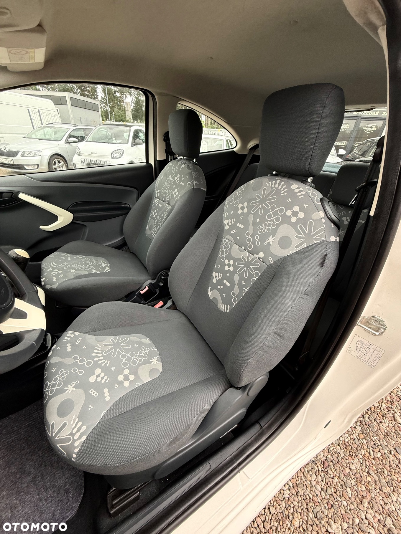 Ford KA 1.2 Trend - 15