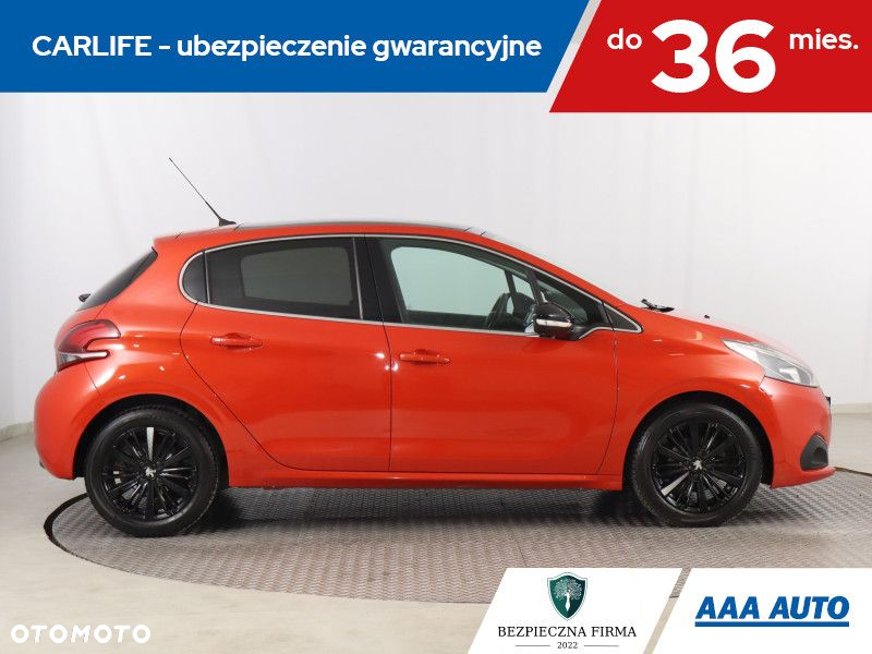 Peugeot 208 - 7