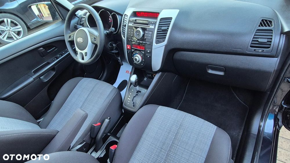 Kia Venga 1.6 CVVT Automatik Fifa World Cup Edition - 24