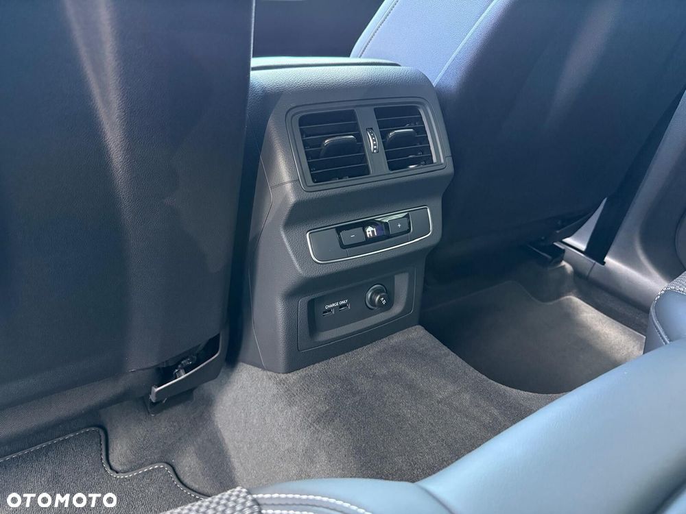 Audi Q5 Sportback - 26