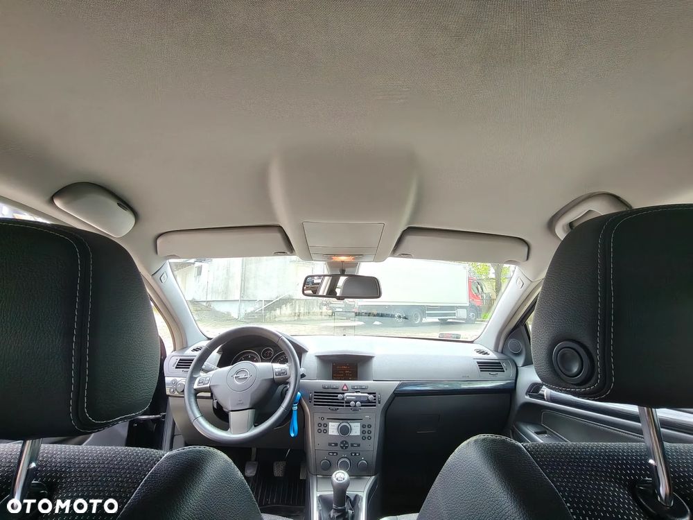 Opel Astra 1.9 CDTI Sport - 12