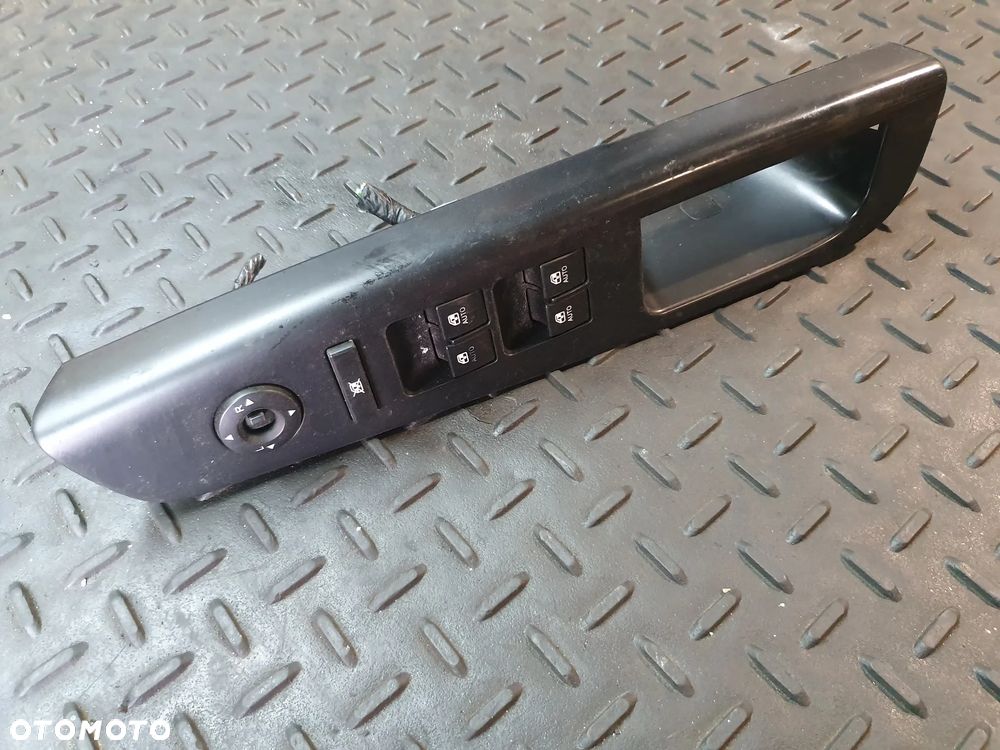 KIA CEED I KOMBI HB PANEL PRZEŁĄCZNIK SZYB LEWY PRZÓD KIEROWCY EUR 06-12 EUROPA - 1