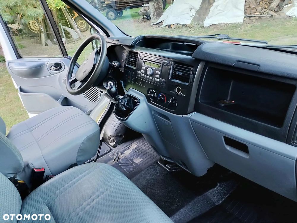 Ford Transit - 6
