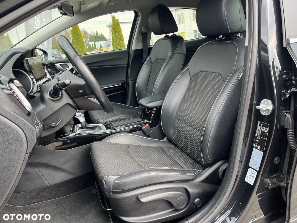 Kia XCeed 1.4 T-GDI OPF DCT7 PLATINUM EDITION - 17