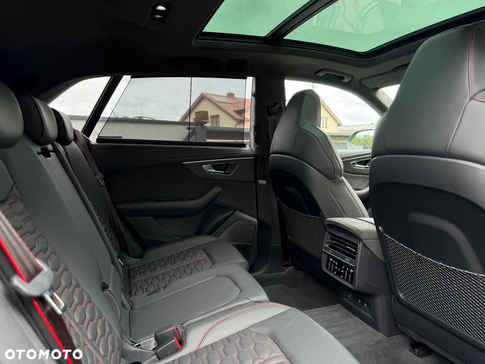 Audi RS Q8 TFSI Quattro Tiptronic - 24
