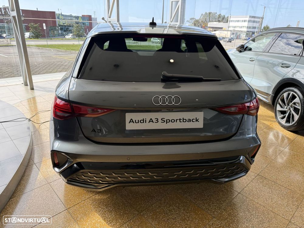 Audi A3 Sportback 30 TDI S line - 5
