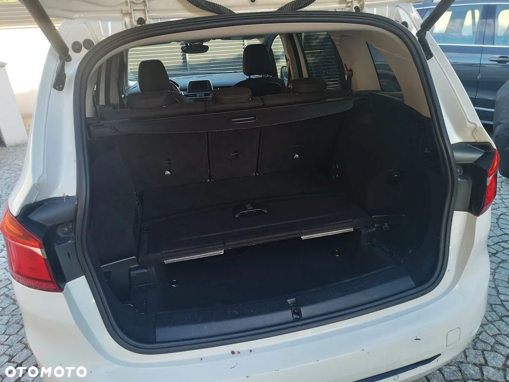 BMW Seria 2 218d Sport Line - 15