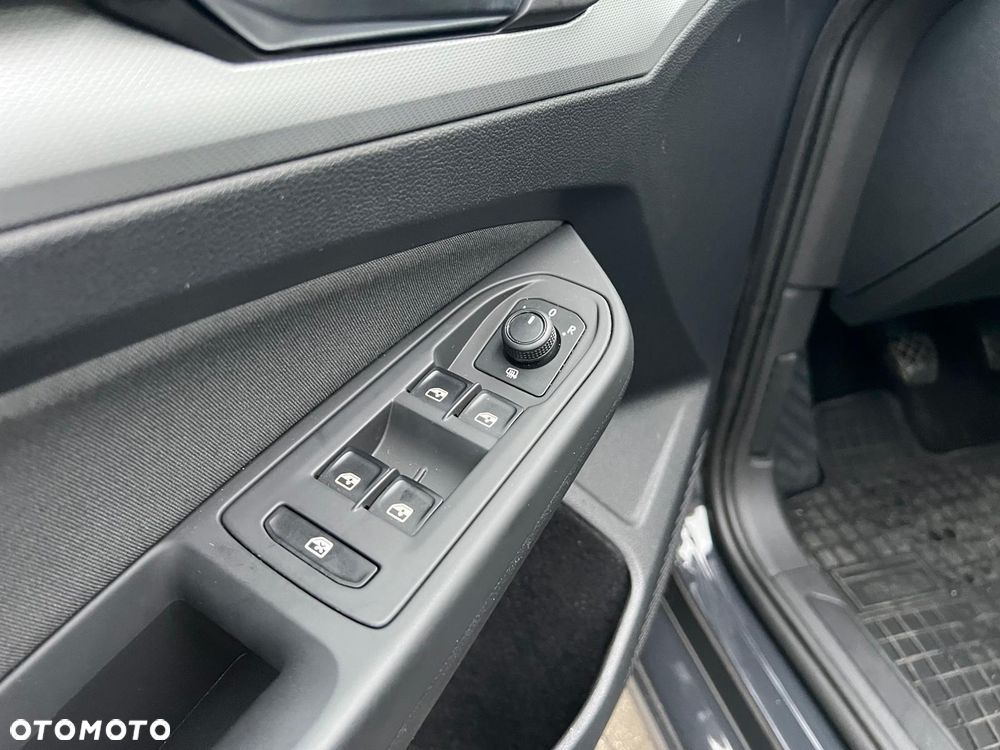 Volkswagen Golf 1.0 TSI Active - 10