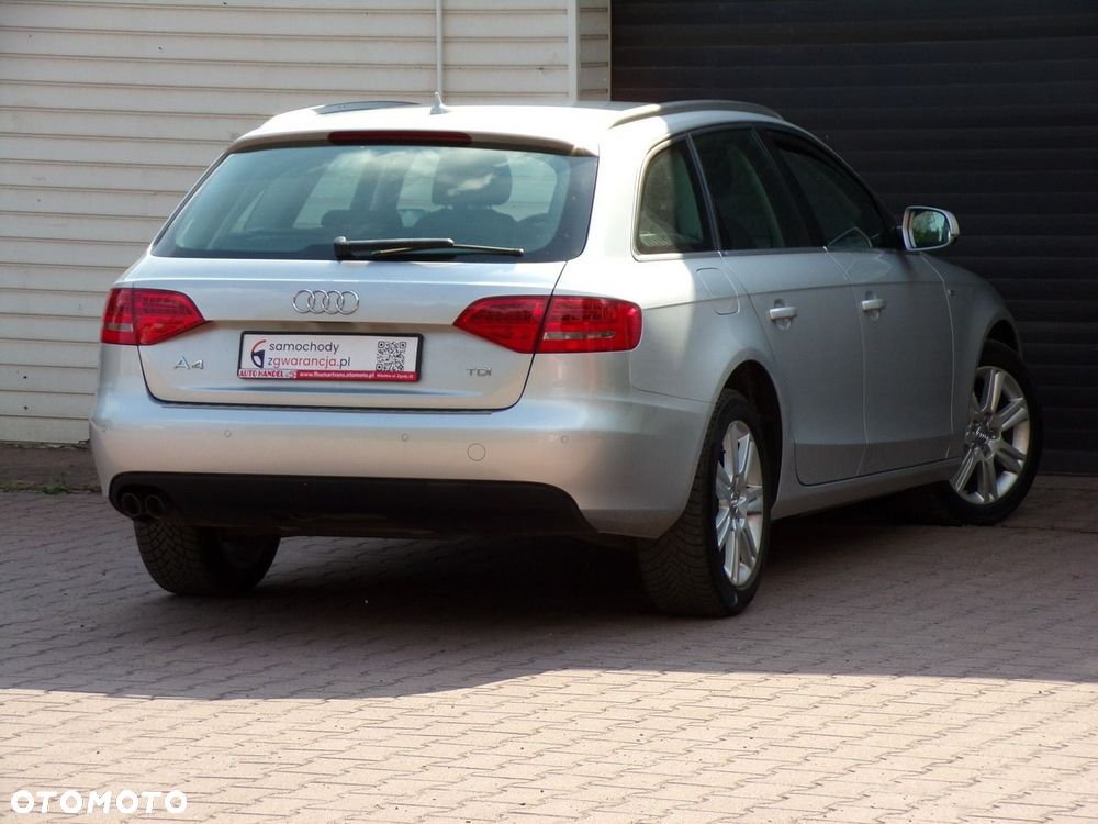 Audi A4 Avant - 16