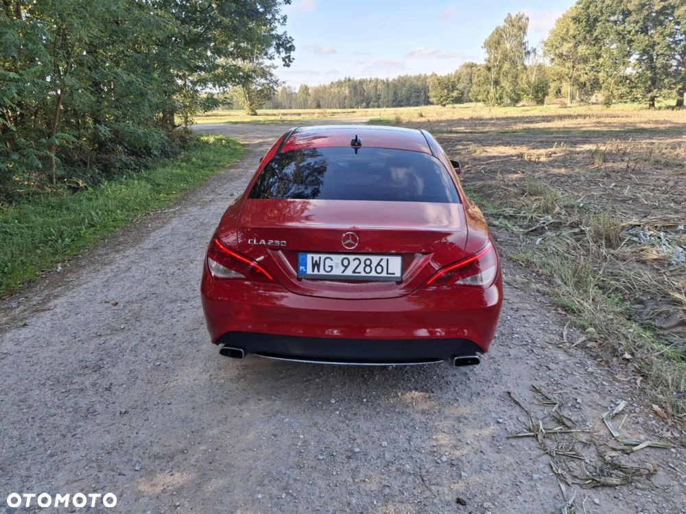 Mercedes-Benz CLA 250 4-Matic - 3