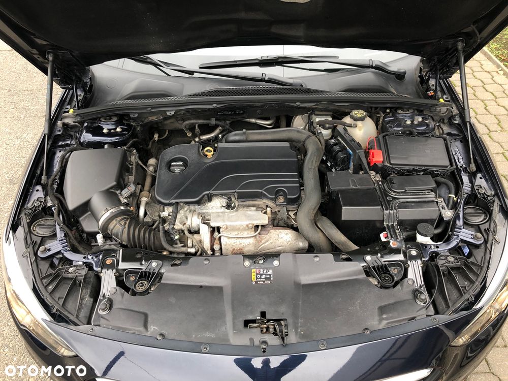 Opel Insignia - 11