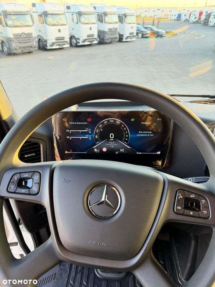 Mercedes-Benz Actros - 7