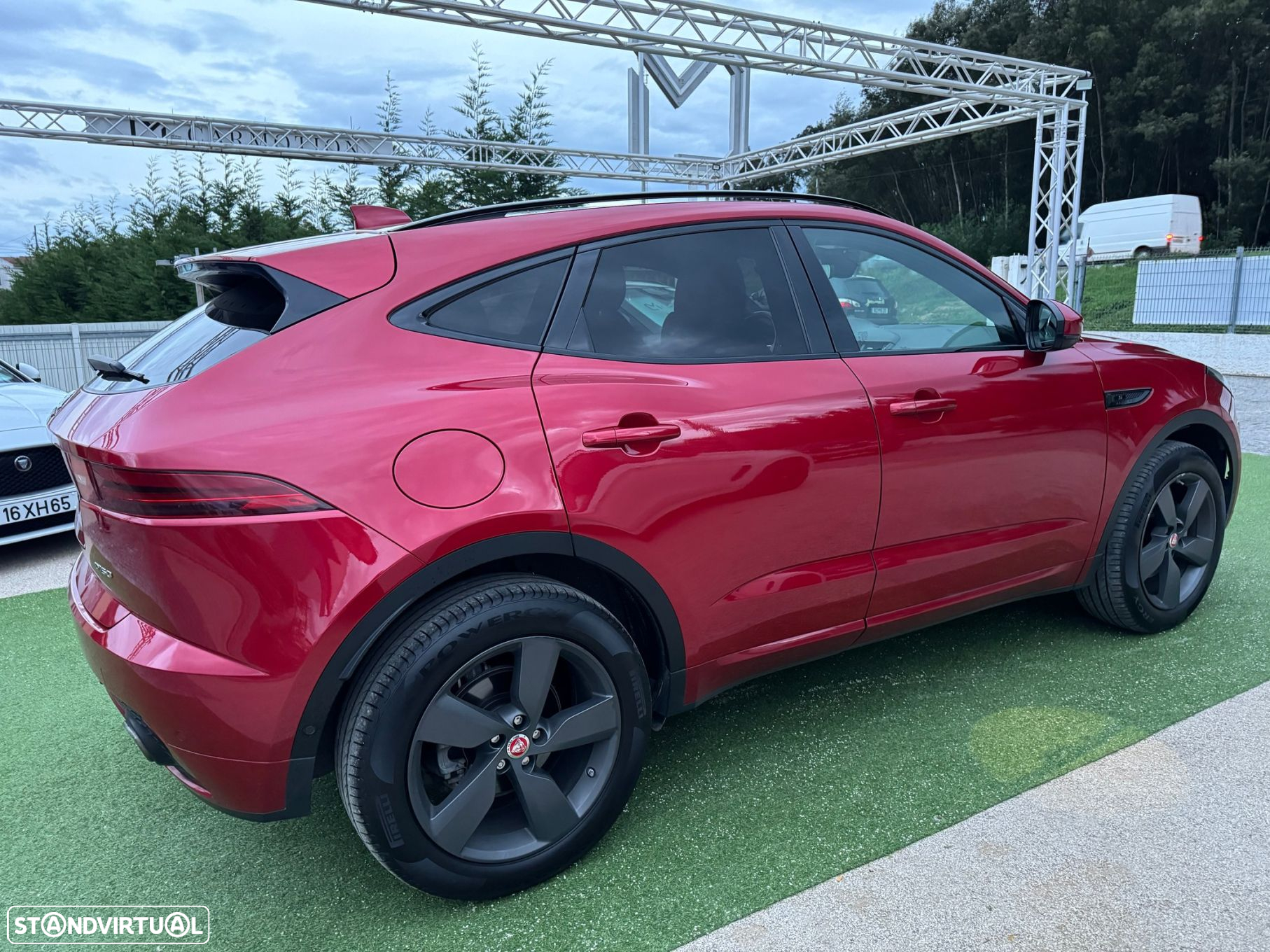Jaguar E-Pace 2.0 i4D R-Dynamic - 5