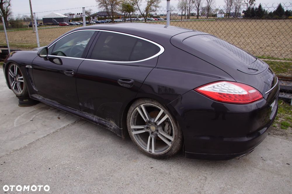 Auto na cześci 692106889 Porsche Panamera 4S 970 silnik 4.8 V8 M4840 skrzynia pdk C7035 lakier LM9Z lampy lampa alternator rozrusznik skrzynia silnik drzwi klapa zderzak pas przedni licznik komputer sterownik pompa abs wydech tłumik - 9
