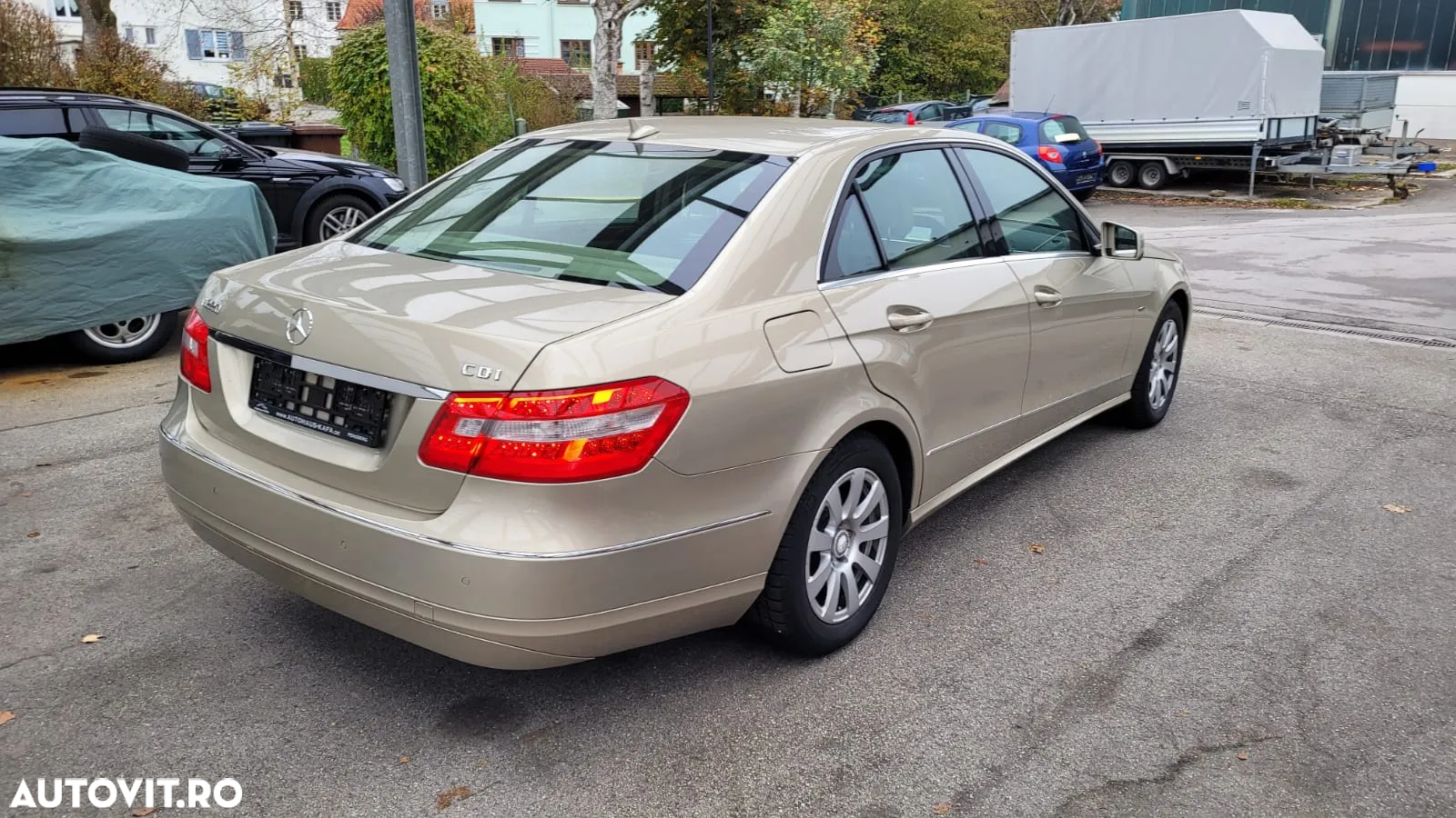 Mercedes-Benz E 220 BlueTEC 9G-TRONIC Avantgarde - 3