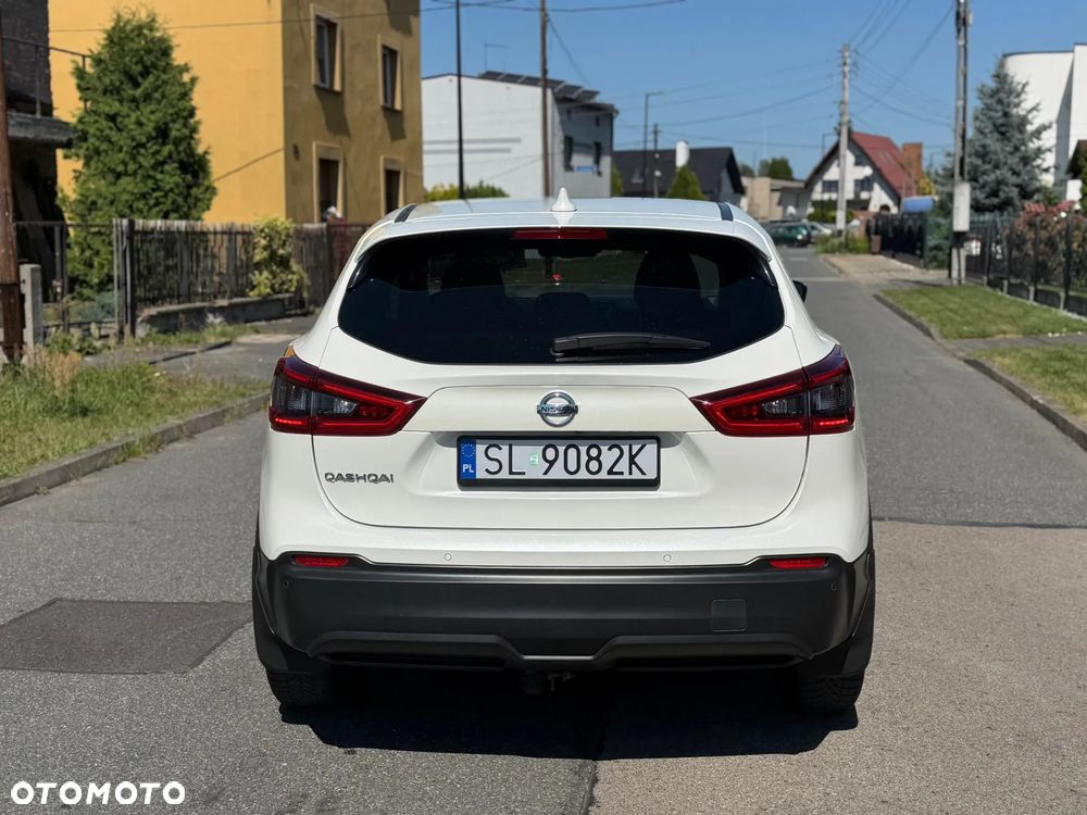Nissan Qashqai 1.2 DIG-T Xtronic ACENTA - 6