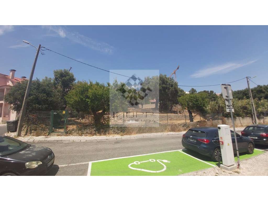 Terreno Exclusivo com 1241 m² para Construção de Moradia de Luxo co... - Grande imagem: 2/18