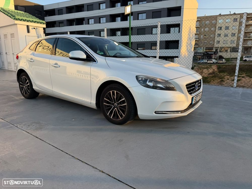 Volvo V40 - 2