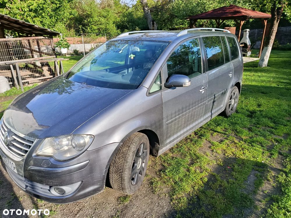 Volkswagen Touran 2.0 TDI Highline - 1