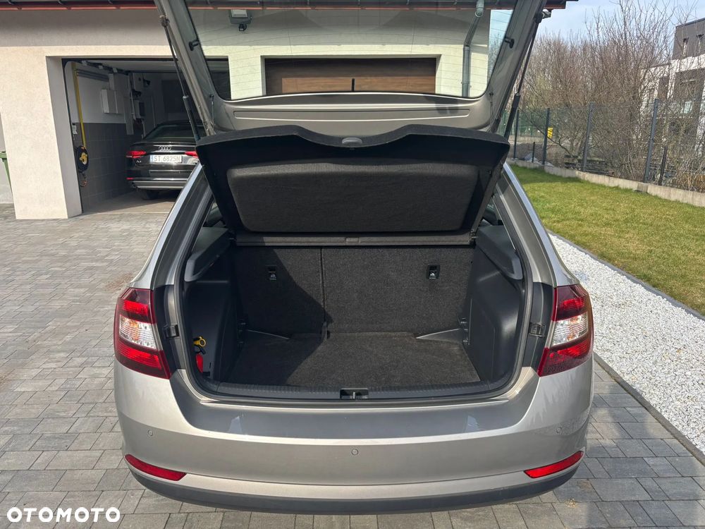Skoda RAPID Spb 1.0 TSI Drive - 7