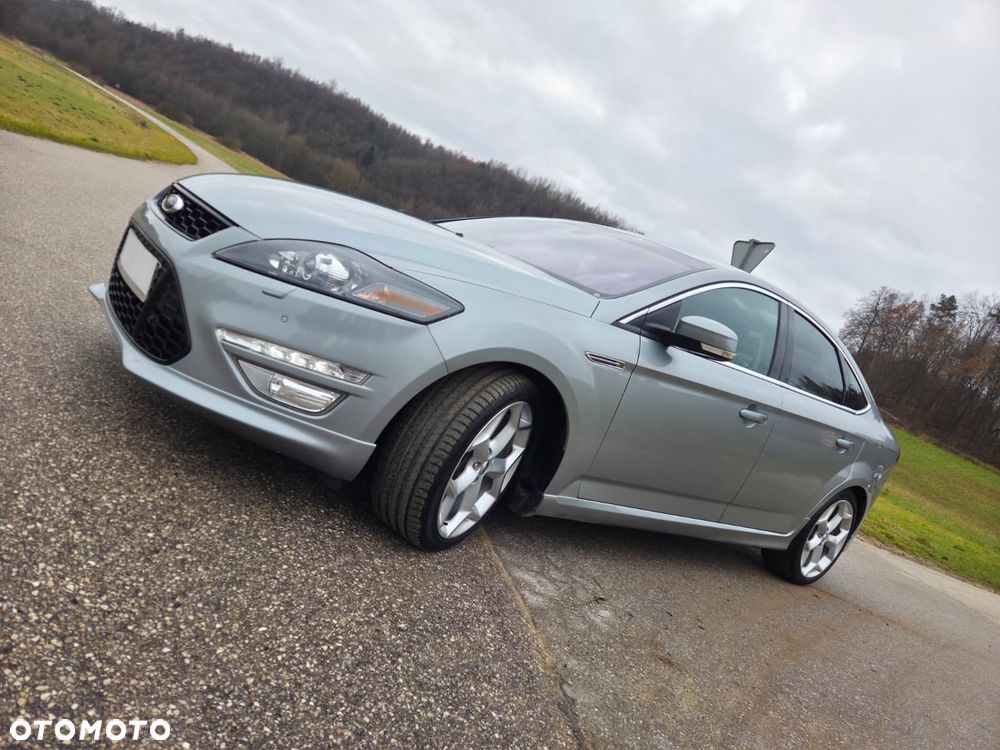 Ford Mondeo 2.0 TDCi Ghia - 12