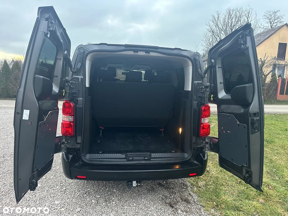 Peugeot Expert Kombi Long 2,8t - 3