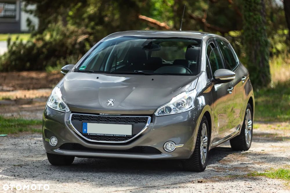 Peugeot 208 e-HDi 115 Stop&Start Allure - 2