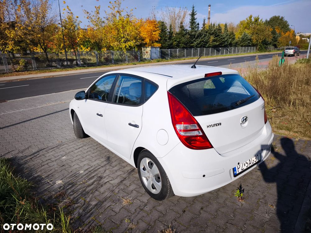 Hyundai I30 2010 photo 4