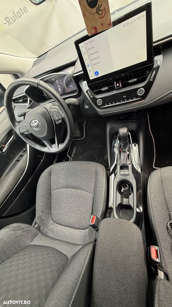 Toyota Corolla 1.8 HSD Business - 12