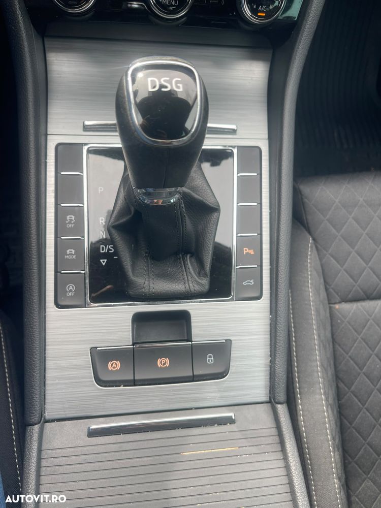 Skoda Superb 2.0 TSI DSG Ambition - 32