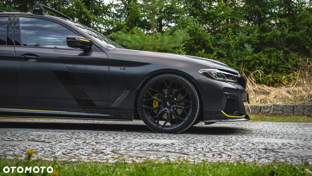 2022 BMW Seria 5 530i xDrive M Sport Edition, photograph 10