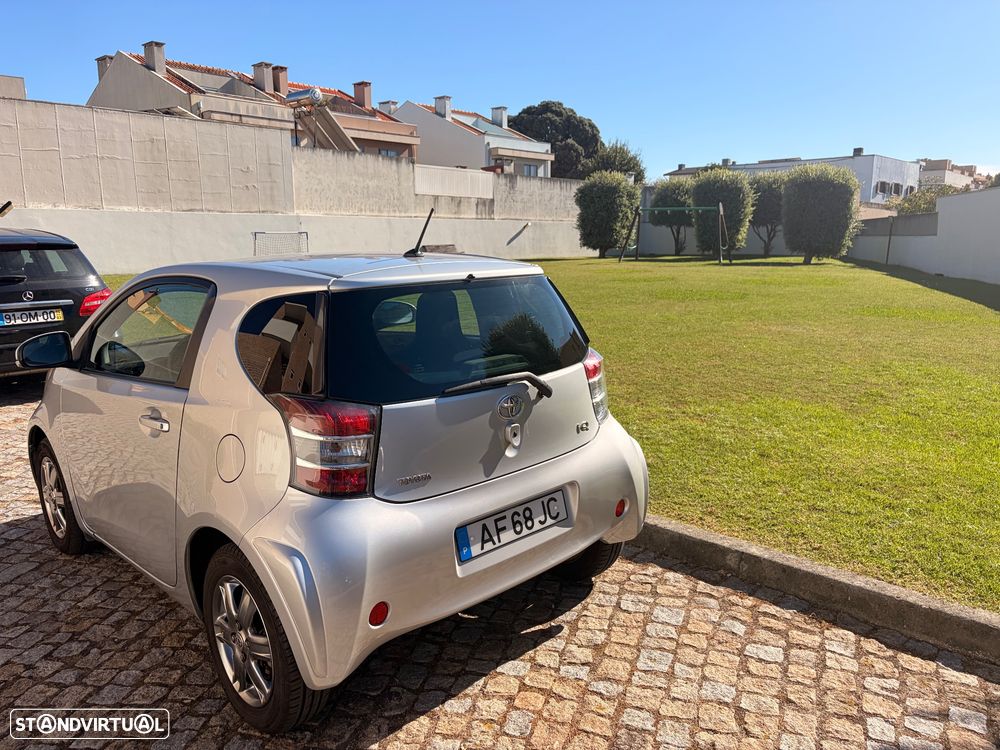 Toyota iQ 1.0 Multidrive + - 2