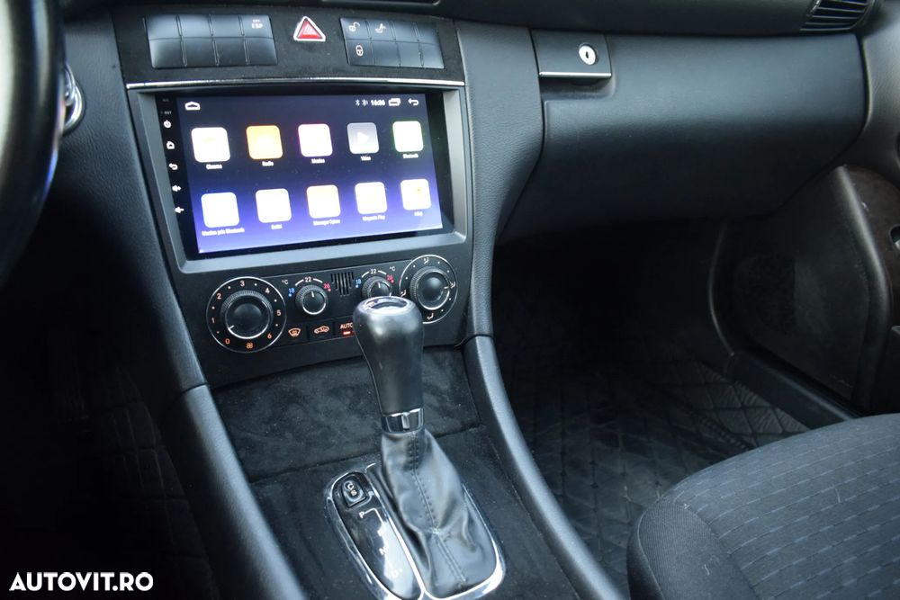 Mercedes-Benz C - 26