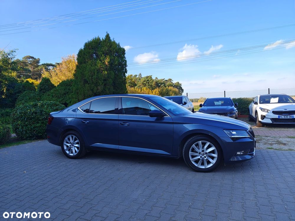 Skoda Superb 2.0 TDI Style DSG - 14