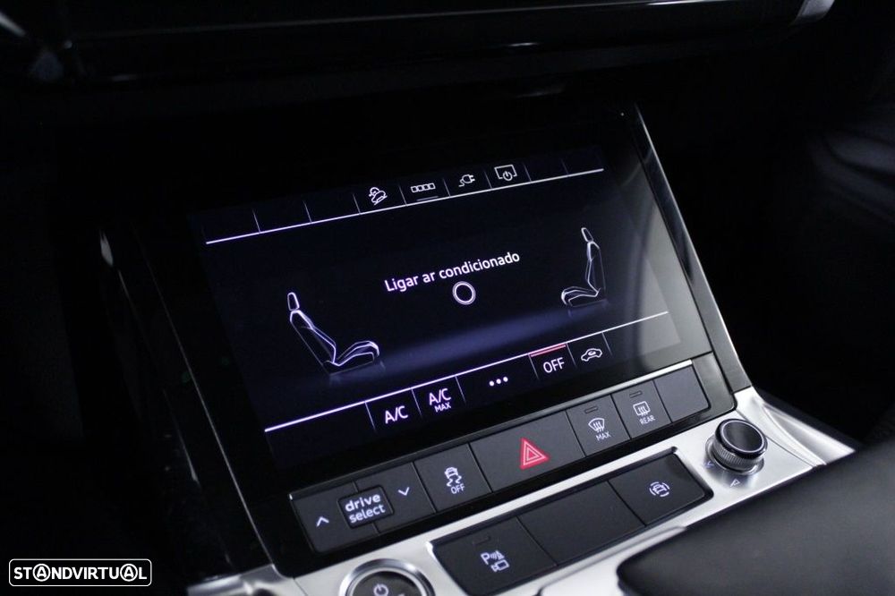 Audi Q8 e-Tron 55 quattro Advanced - 30