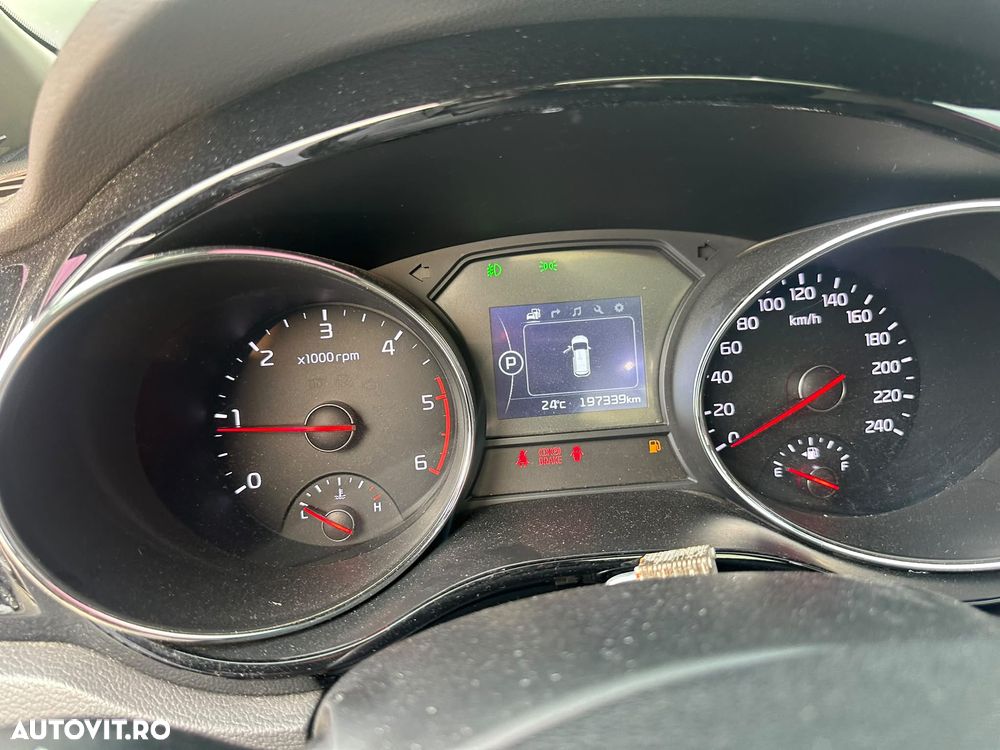 Kia Carnival - 20