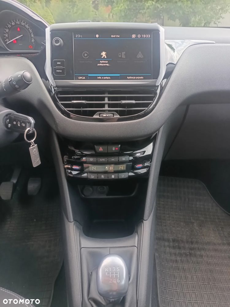 Peugeot 208 BlueHDi 100 Active - 14