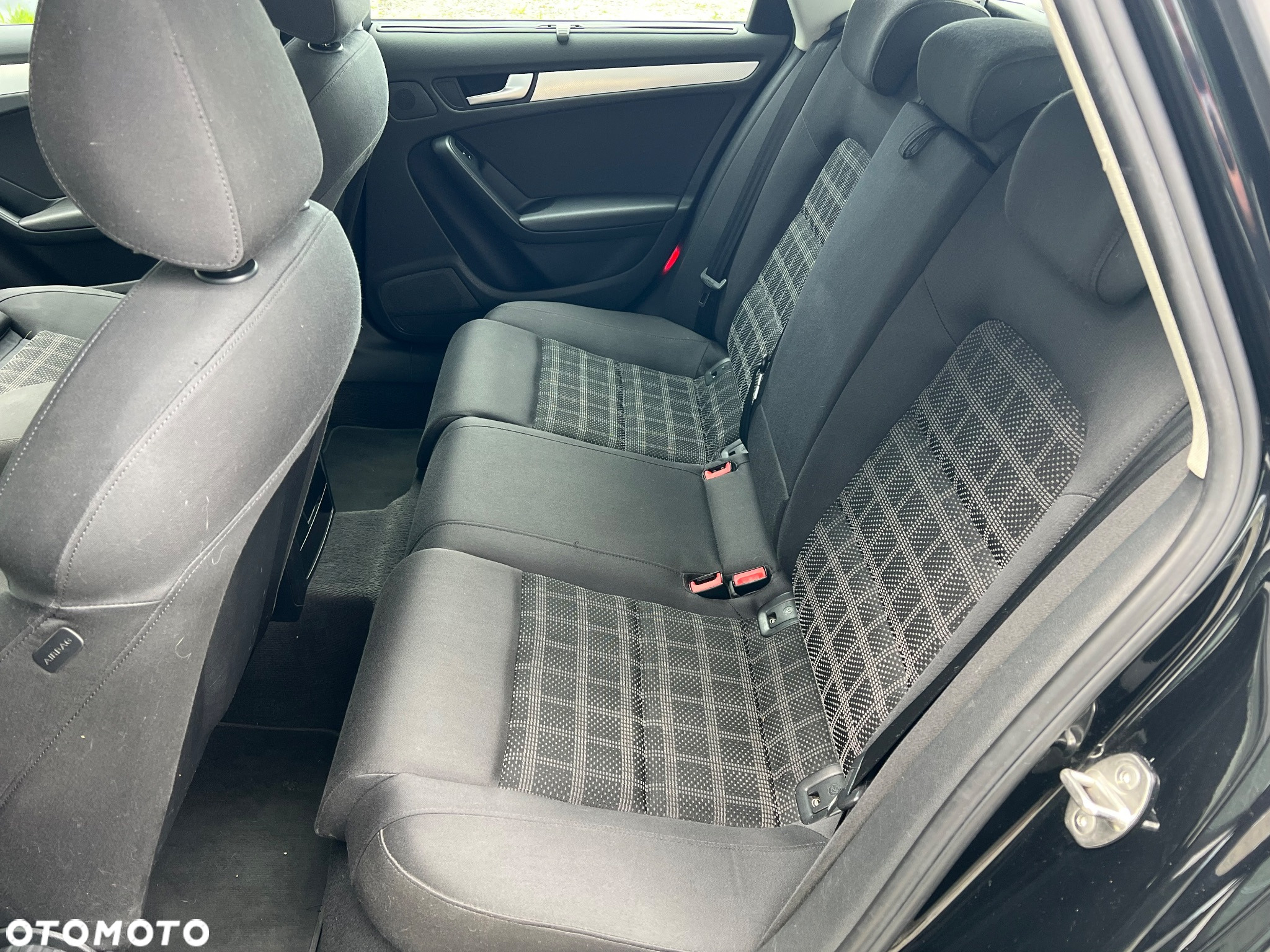 Audi A4 Avant 2.0 TDI DPF multitronic Attraction - 22