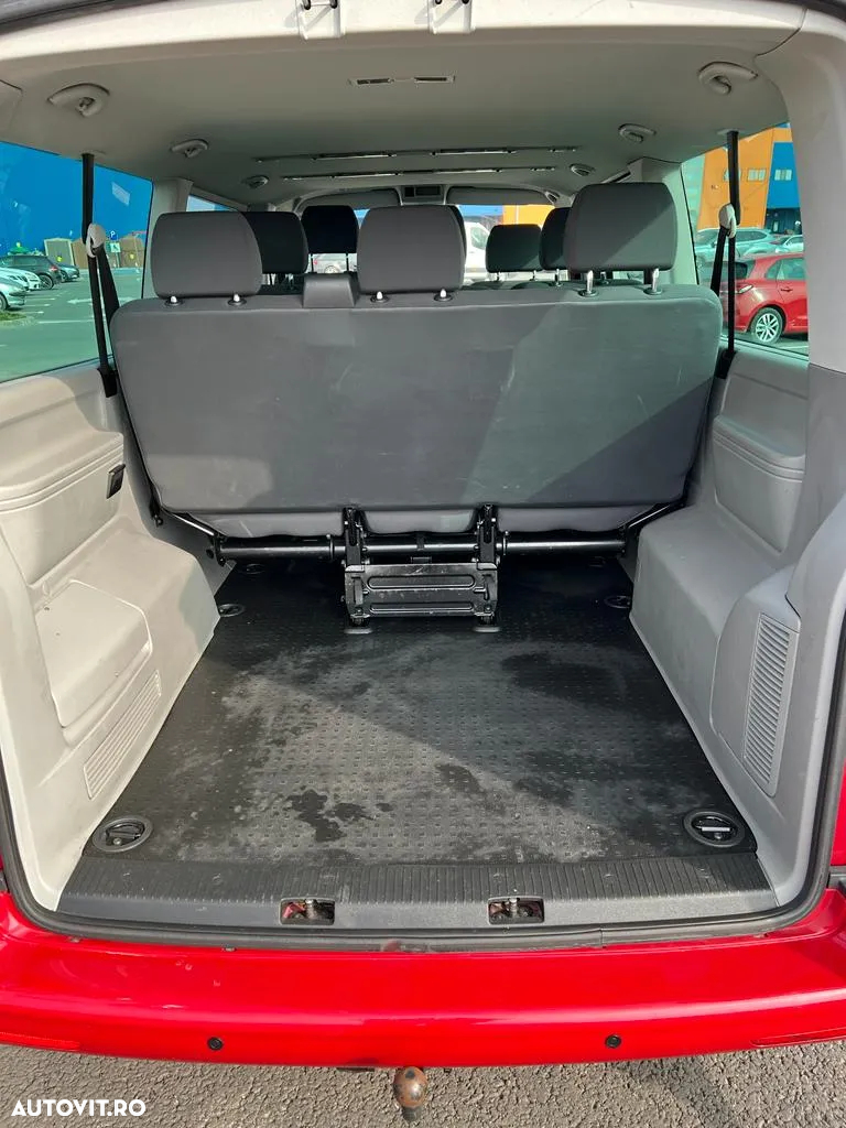 Volkswagen Caravelle - 9