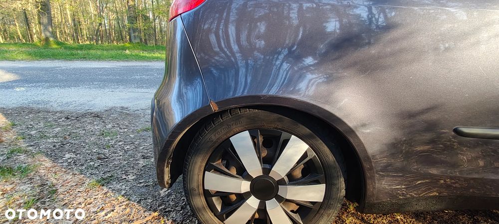 Mitsubishi Colt 1.3 Inform - 7