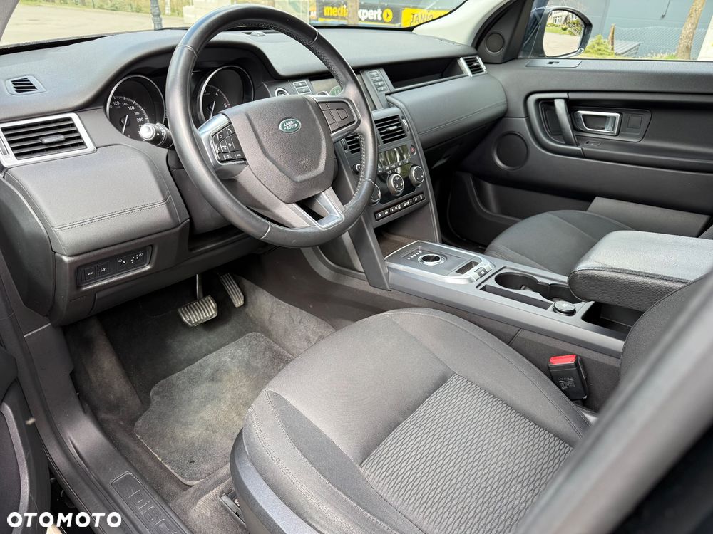 Land Rover Discovery Sport D150 - 13