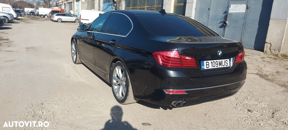 BMW Seria 5 530d xDrive AT - 4